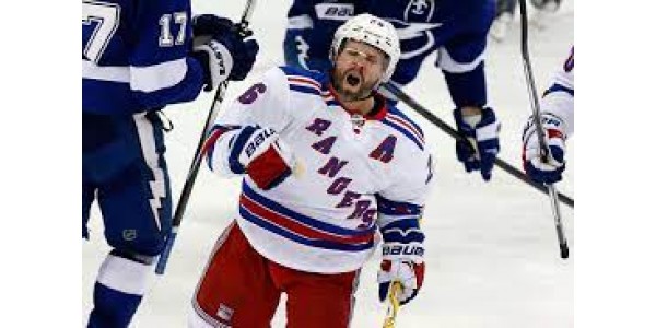 Martin St. Louis embauché comme entraîneur